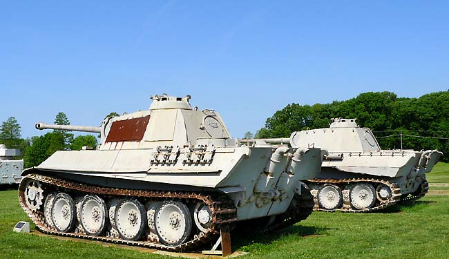 08PantherTanks