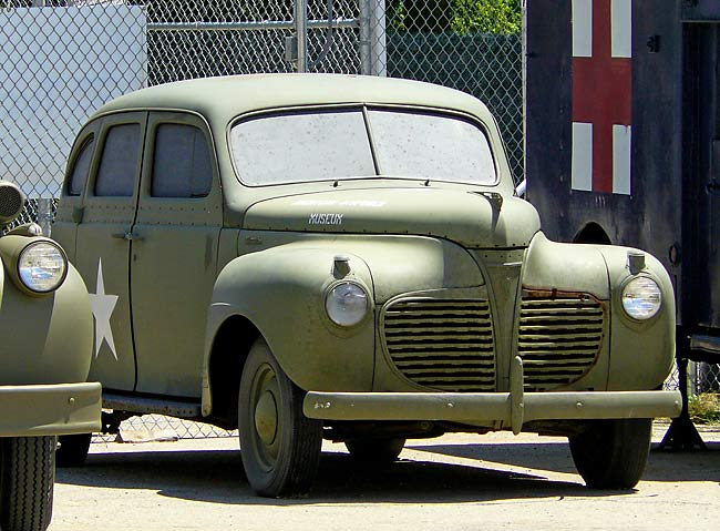 11 Plymouth 1941 Sedan