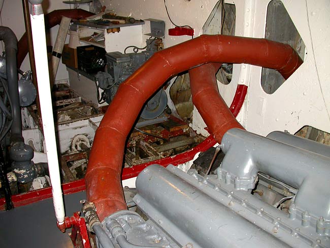Boat Engine: Pt Boat Engine