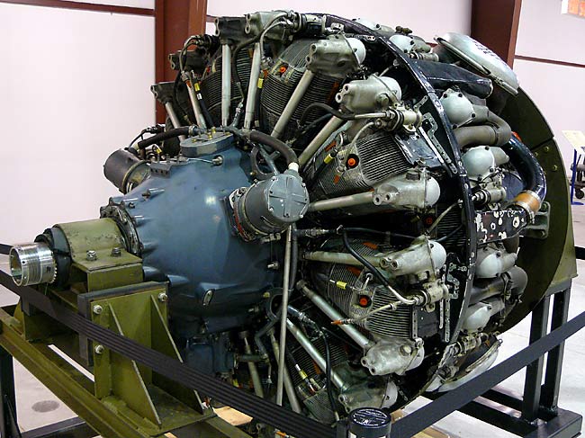17 Wright Cyclone R-3350TurboCompound Radial Engine