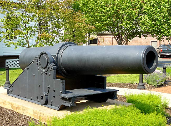 37 12 Inch Smoothbore Cannon