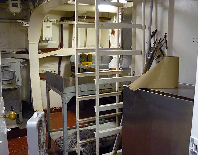 17Galley