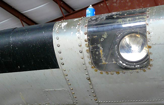 31B17LandingLight