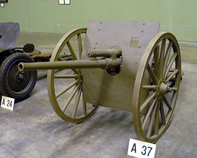 06US191637mmFieldGun