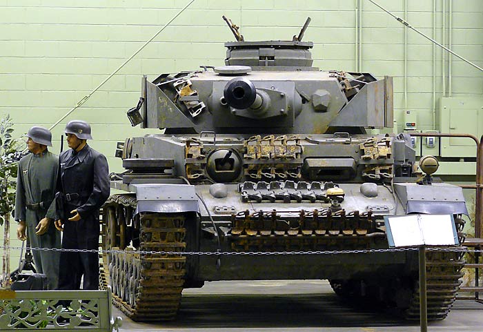 13PanzerMkIVFrontView