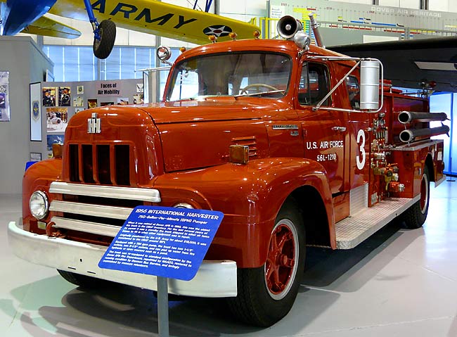 02InternationalHarvesterFireTruck