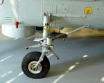 10HuskieHelicopterNoseGear