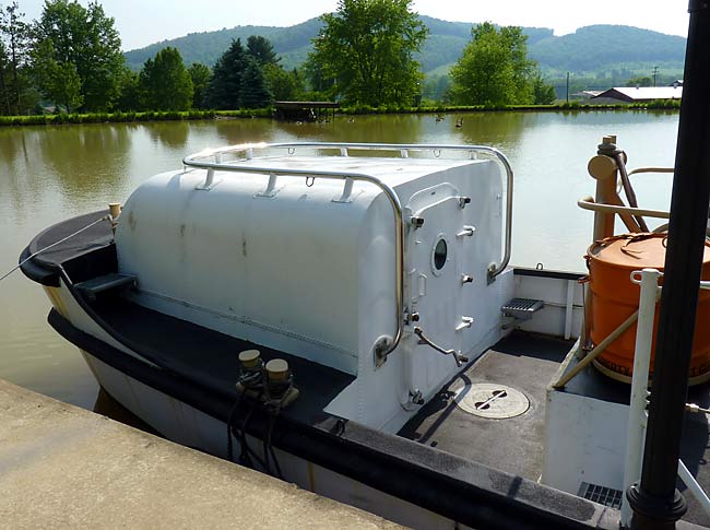 05CoastGuardMotorLifeboatSternCompartment