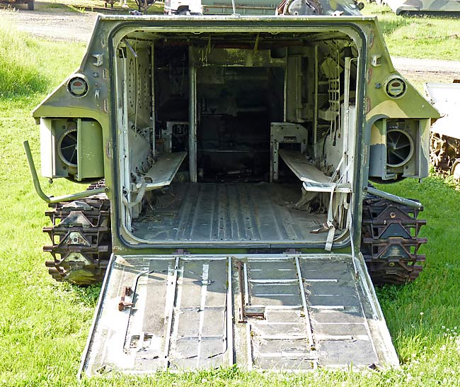 16LVTP7ArmoredAmphibiousAssaultVehicle