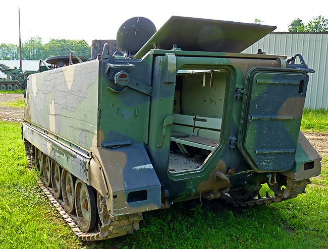 16M106A2MortarCarrier