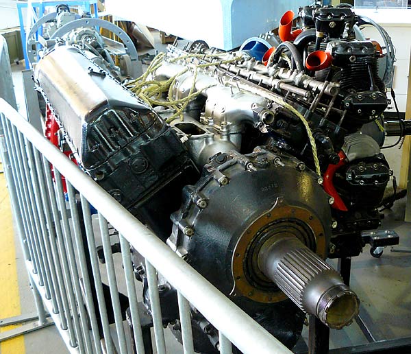 09 Packard Merlin V-1650-7 V-12 Aircraft Engine