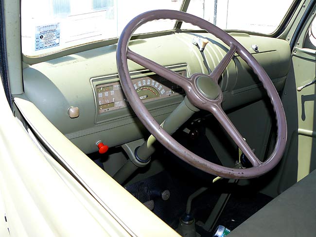 07Chevrolet1941FireTruckSteeringWheel