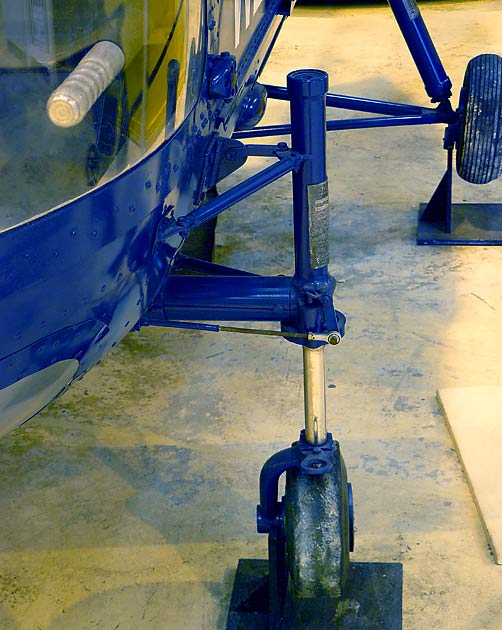 06SikorskyS52NoseGear