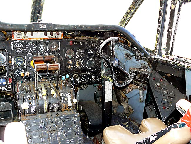 02Martin202Cockpit