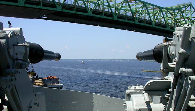 21Bofors40MMView