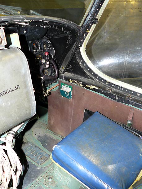 44CS2TrackerCockpit