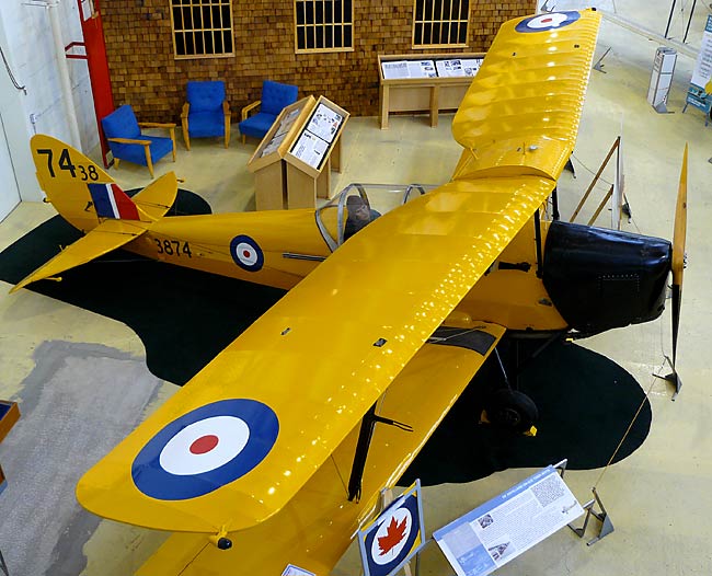 01DeHavillandTigerMoth