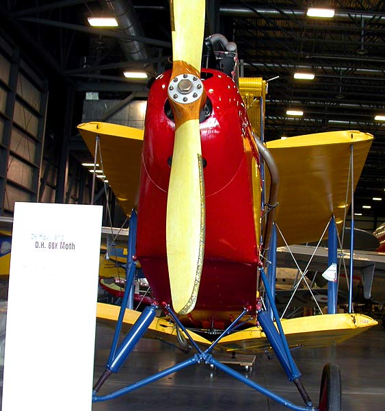 05DehavillandMoth