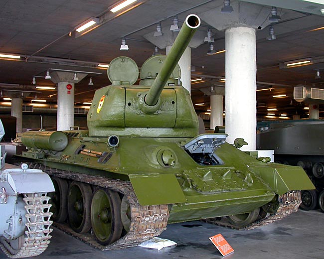 08 T-34/85 Soviet Medium Tank