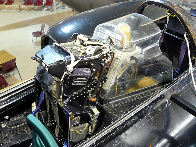15CF100EjectionSeat