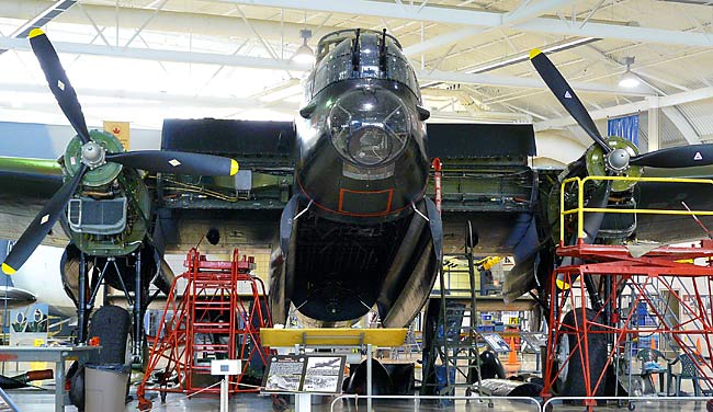 35AvroLancaster