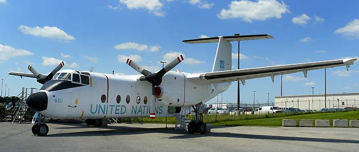 01DeHavillandDHC5Buffalo