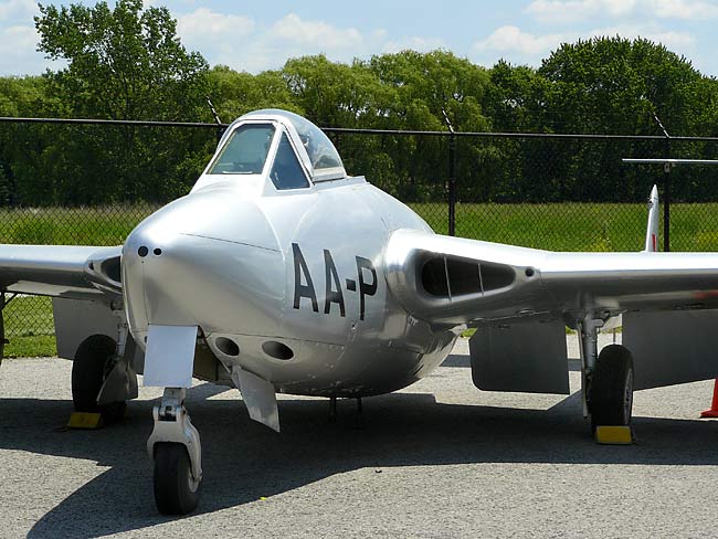 02DeHavillandVampire