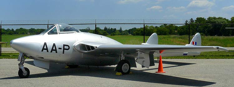 16DeHavillandVampire