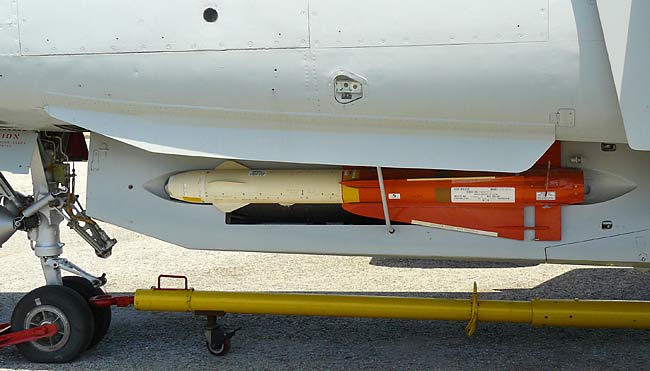 05 AIM-4D Falcon Missile