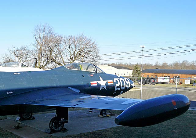 03GrummanF9F2Panther