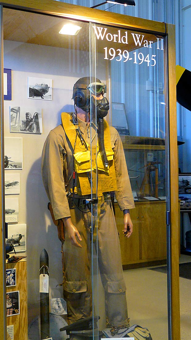 16WWIIFighterPilotUniform