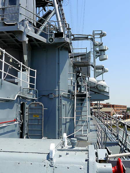 11USSBarryStarboardSide