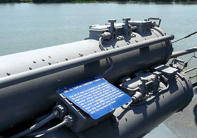 11Mk32TorpedoLauncherDetail