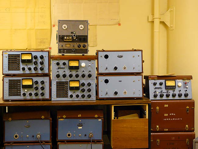 09RadioTransmitters