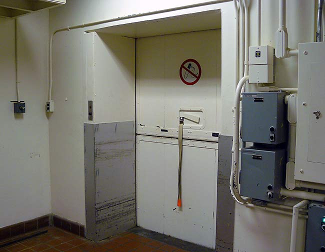18KitchenElevator