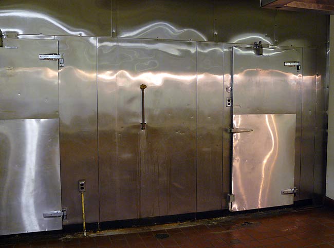 22Refrigerator