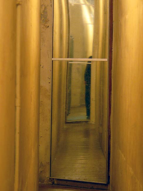 26GoldVaultSurroundingCorridor