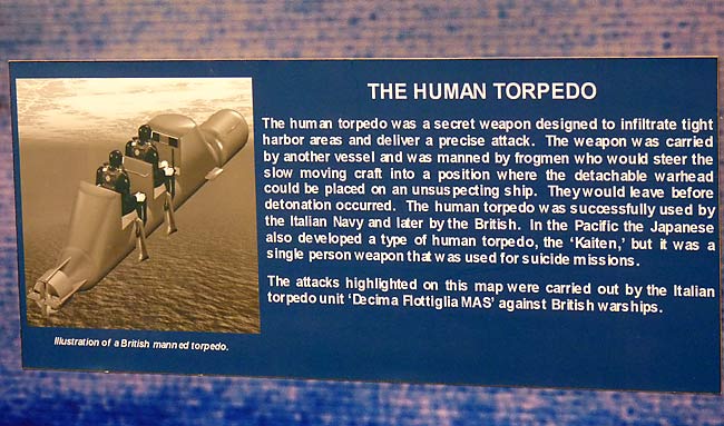 13HumanTorpedoExhibit