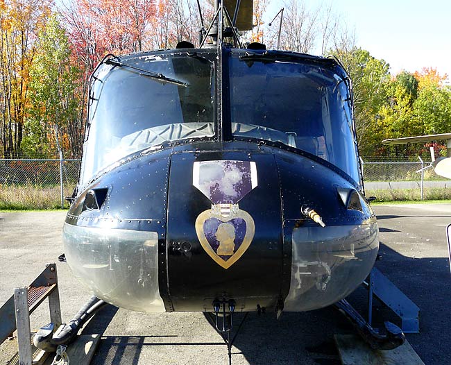 02BellUH1HueyHelicopter
