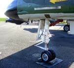 05F4PhantomNoseGear