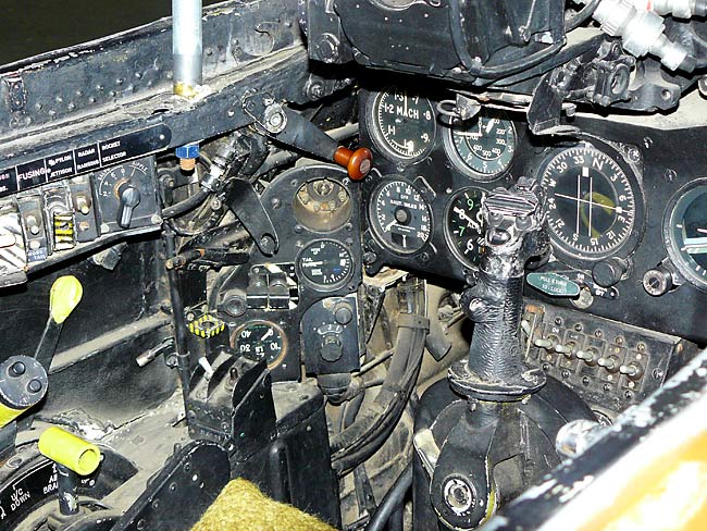 06FollandGNATCockpit