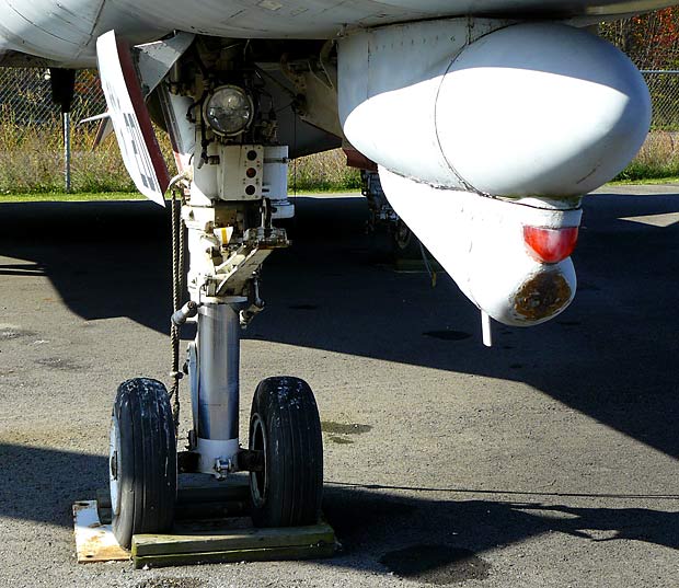 07F14NoseGear