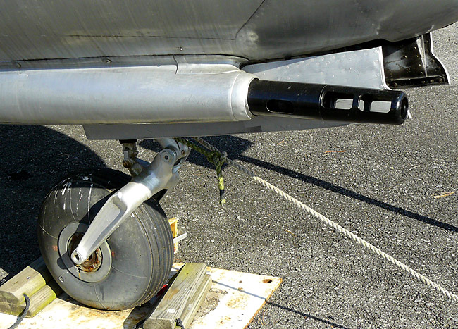 06MiG17NoseGear