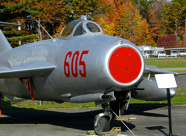 14MiG17Nose