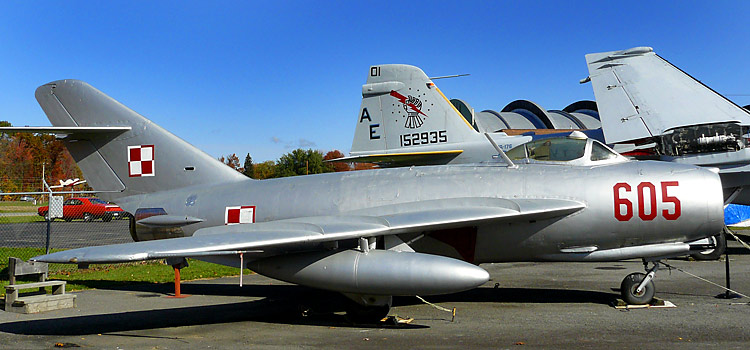 16MiG17