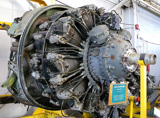 01 Pratt & Whitney Double Wasp R-2800