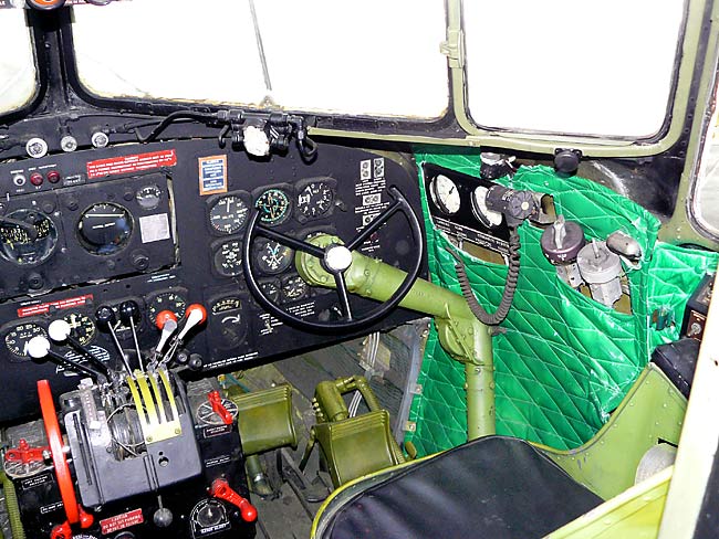 24C47Cockpit