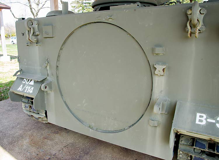 09M114RearHatch