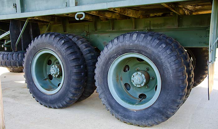 03M35A2_2_5TonTruckRearAxles