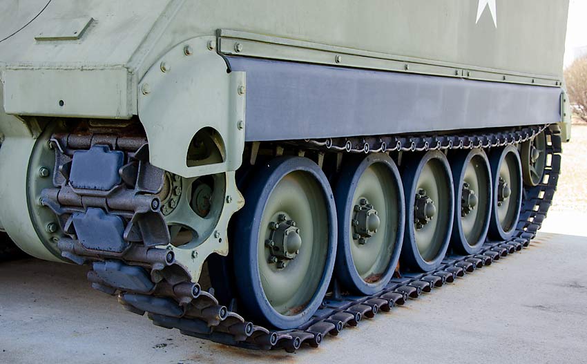 05M901TOWTankTracks